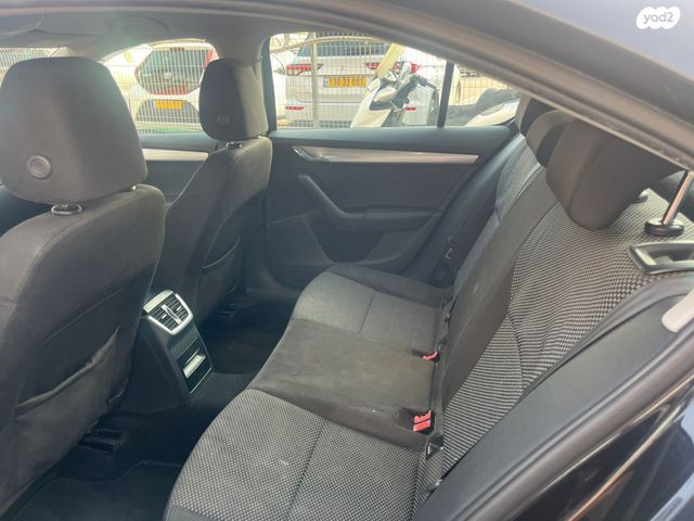 סקודה אוקטביה