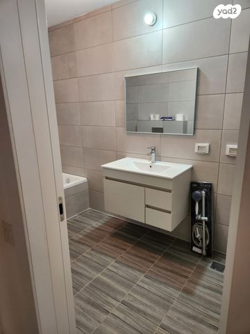 דירה, דרך השלום 91, תל חיים, תל אביב יפו