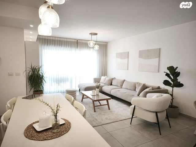 שדרות עמק חפר 22