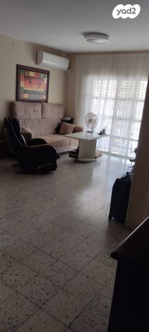 הרב הרצוג 37