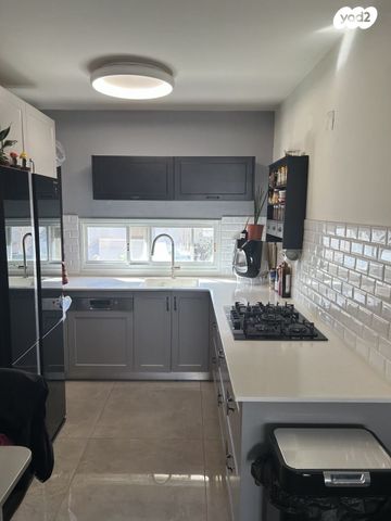 דופלקס, גינת אגוז 22, נווה גנים, פרדס חנה כרכור