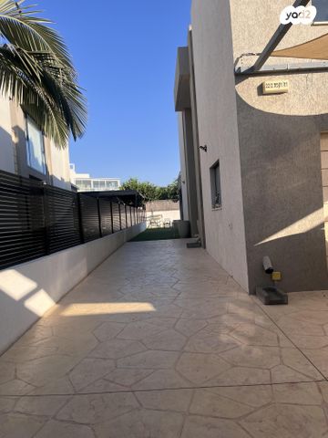 בית פרטי/ קוטג', רקפת 22, נווה גן, גן יבנה