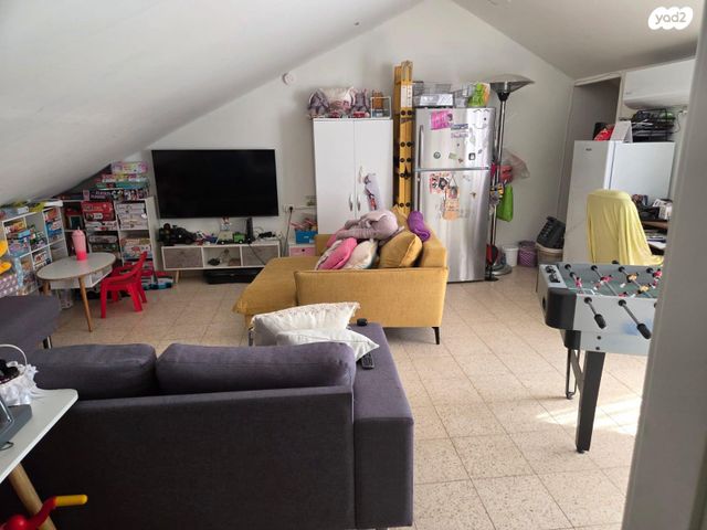 דופלקס, גינת אגוז 22, נווה גנים, פרדס חנה כרכור