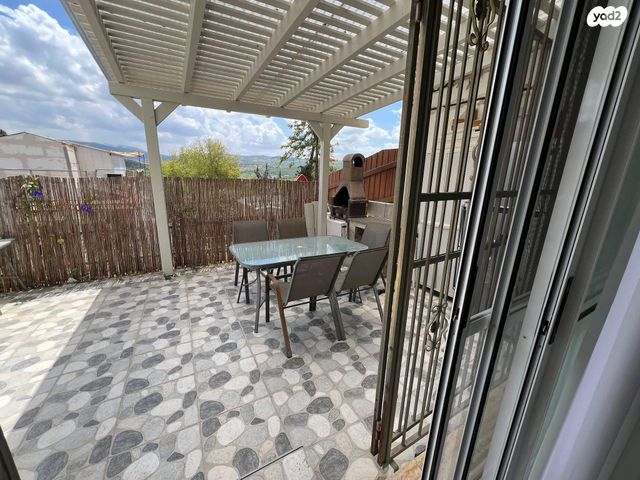 דירת גן, סיגליות 65, הסגליות, מעלות תרשיחא