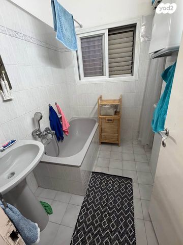 הברון הירש 18