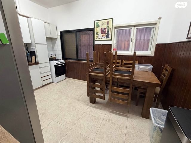 דירה, הברון הירש 18, אברמוביץ', ראשון לציון