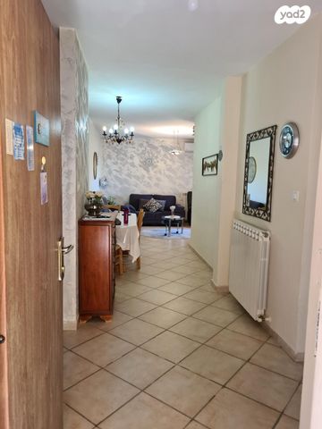 דירה, מור 8, עין חמד (י"א), מבשרת ציון