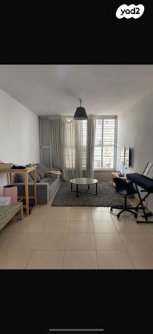 דירה, הנרייטה סולד 64, גרין ועם, חולון