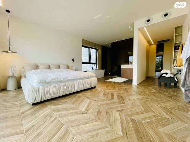 בית פרטי/ קוטג', קיבוץ גלויות 151, נווה עמל, הרצליה