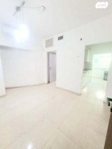 דירה, חנה סנש 8, שיכון ההסתדרות, בני ברק