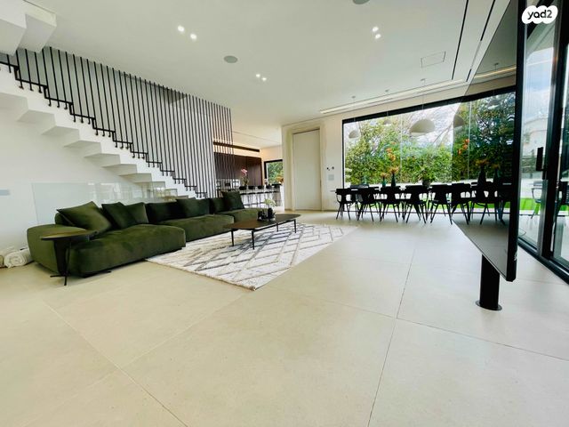 בית פרטי/ קוטג', קיבוץ גלויות 151, נווה עמל, הרצליה