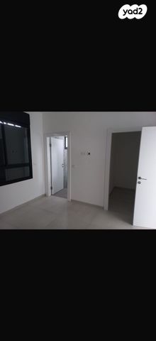 טרומפלדור 32