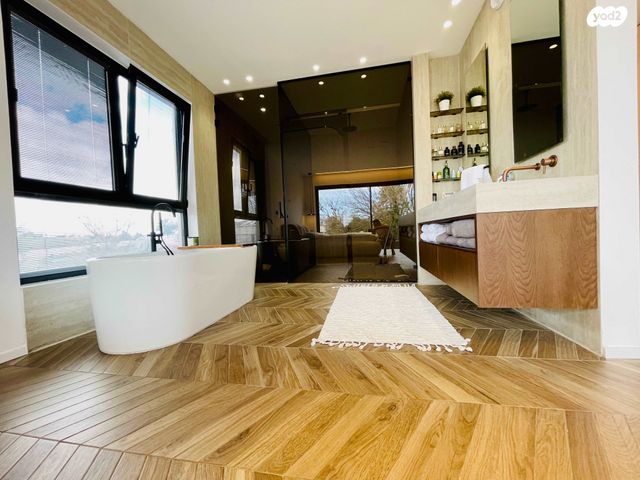 בית פרטי/ קוטג', קיבוץ גלויות 151, נווה עמל, הרצליה