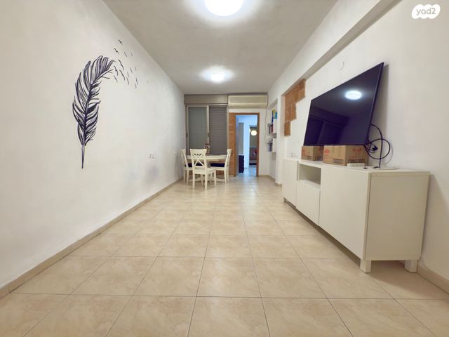 שדרות דגניה 35