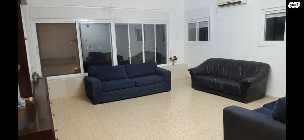 ארתור הנטקה 24