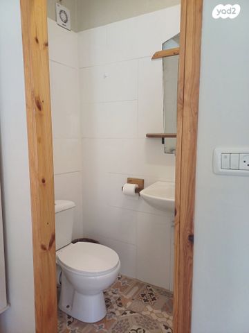 עמק הזיתים 8