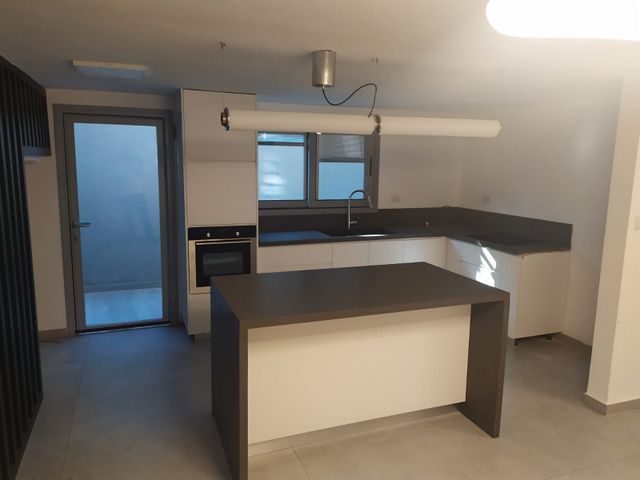 כרם עצמונה 8