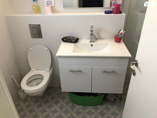 סמטת השיזף 1