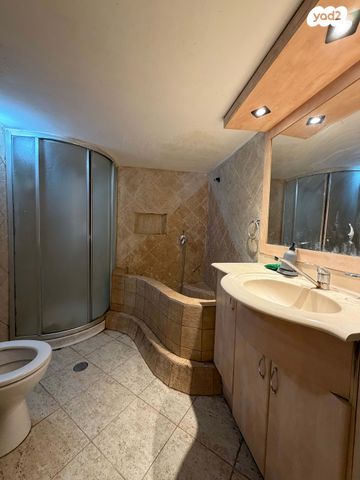 דירה, שדרות כצנלסון 30, מרכז העיר, קרית אתא