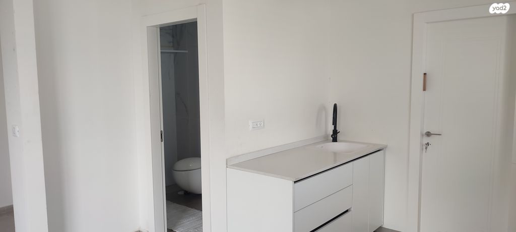 דירה, יורם חתוכה 21, שבזי, ראש העין