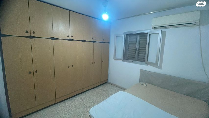 דירה, הרב אברהם הלל 15, ויצמן, רמלה