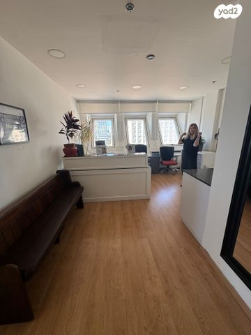 פרופסור יחזקאל קויפמן 6