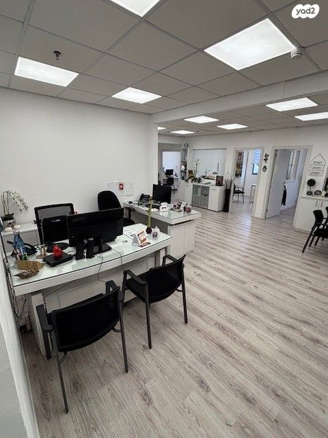 קליניקות, שדרות פנחס לבון 18, קרית נורדאו, נתניה