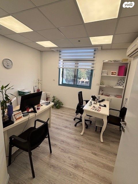 קליניקות, שדרות פנחס לבון 18, קרית נורדאו, נתניה