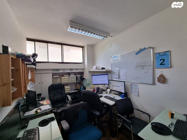 משרדים, צבי 12, שכונת הראשונים, רמת גן