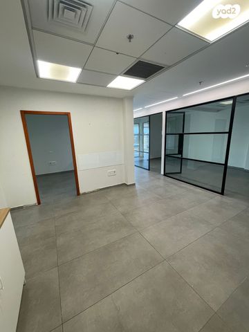 משרדים, מפי 5, אזור תעשיה ספיר, נתניה