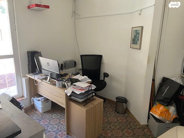 משרדים, חזקיהו המלך 17, קטמון הישנה, ירושלים