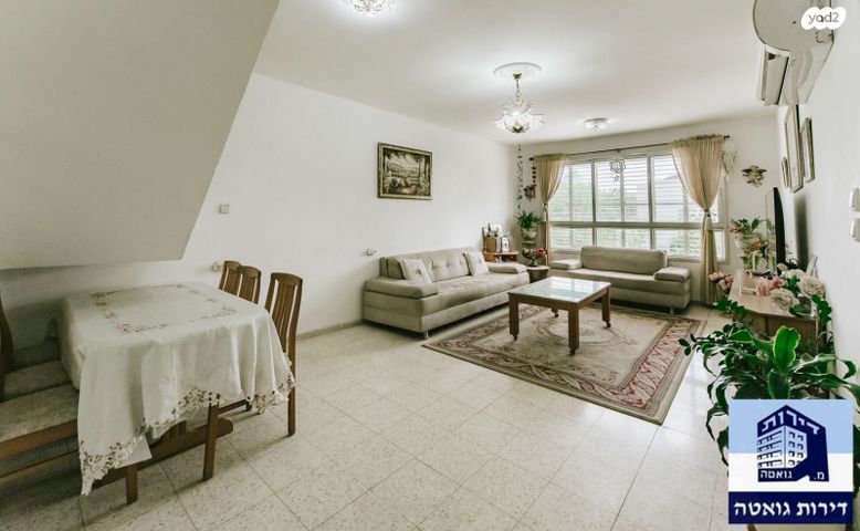 גג/ פנטהאוז, המיתר, הדר גנים, פתח תקווה