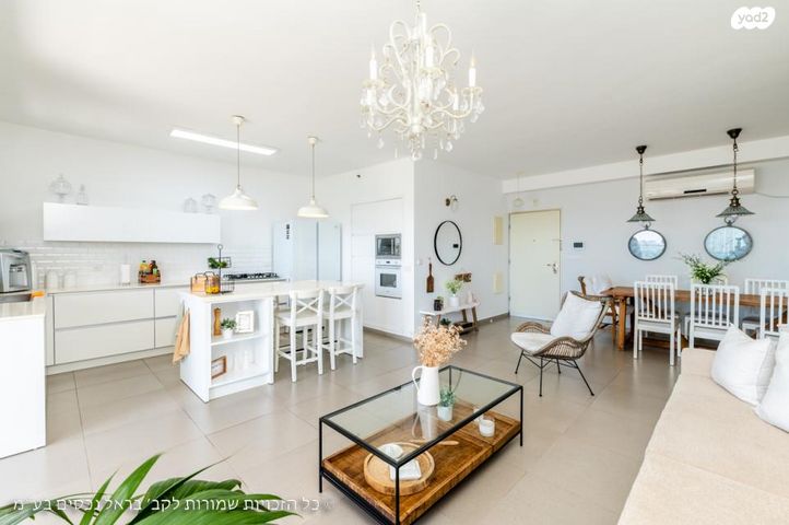 דירה, נווה פרדסים, פרדס חנה כרכור