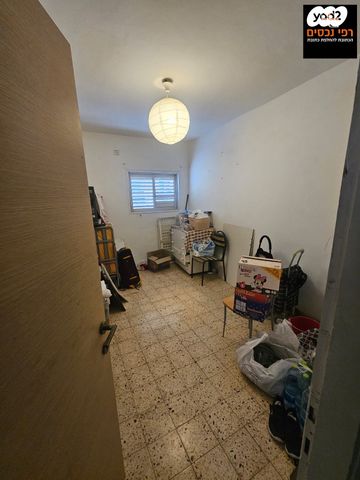 דירה, צ"ג בנות, רמב"ם, ראשון לציון