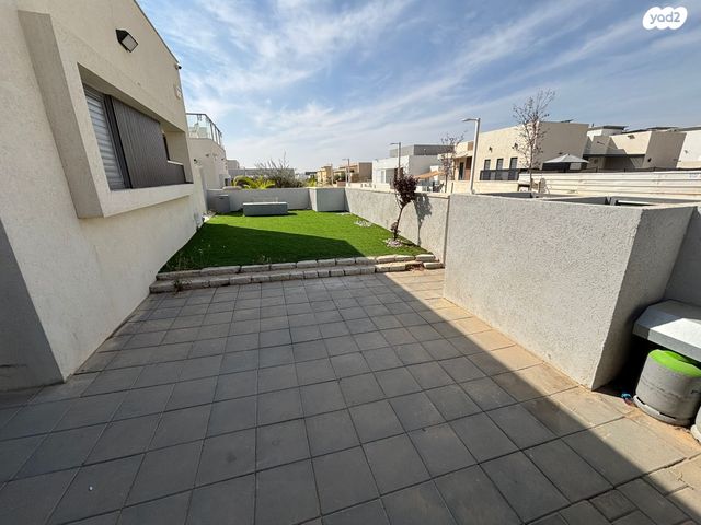 בית פרטי/ קוטג', אולגה שמיר, כלניות, באר שבע