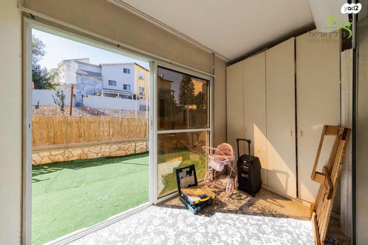 דירת גן, הנגב 43, אריאל