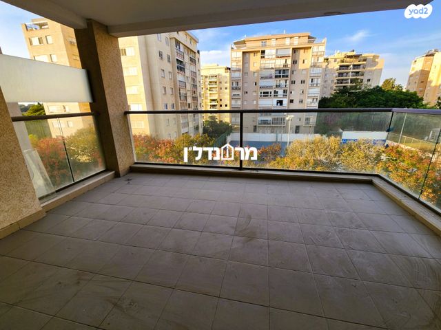 דירה, נווה אמירים, הרצליה