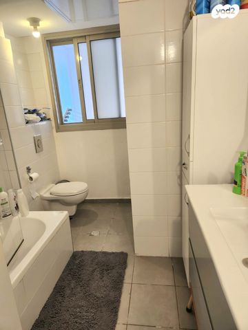 דירה, בן גוריון, כפר סבא