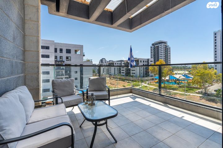 דירה, אור ים, אור עקיבא