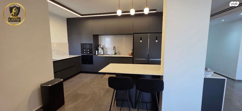 רובע הקריה, הסיטי