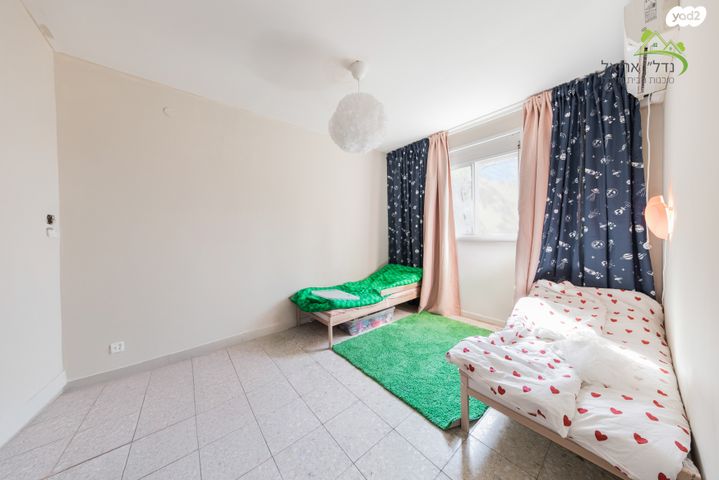 דירת גן, הנגב 43, אריאל