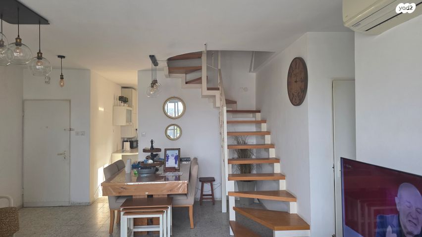 עין זיוון 11