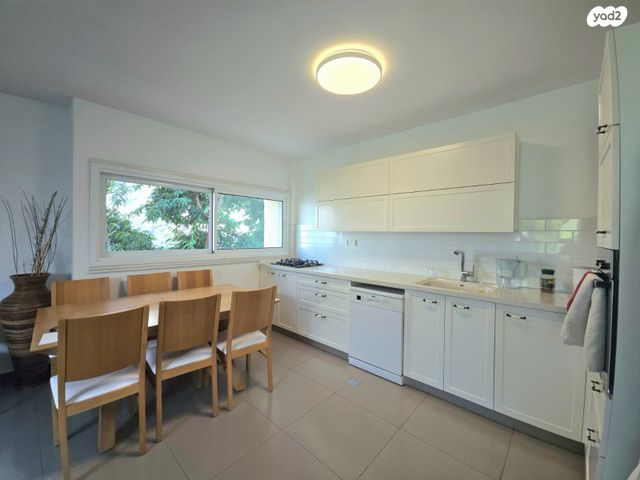 דירה, ברנדייס, רעננה