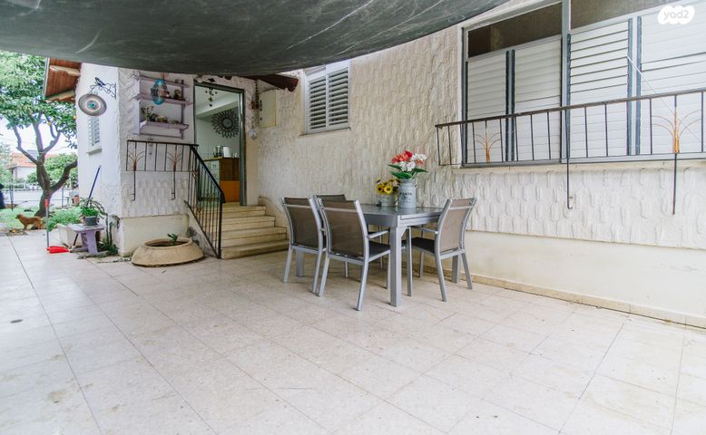 בית פרטי/ קוטג', החמישה, שעריה, פתח תקווה