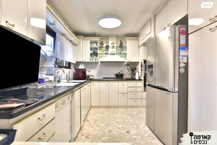 בית פרטי/ קוטג', דוד רזיאל 10, קרית בנימין, קרית אתא