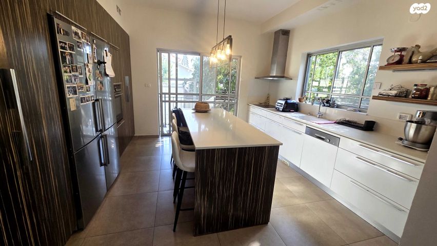 דו משפחתי, מנשה בן ישראל, רמת אהרון, רחובות