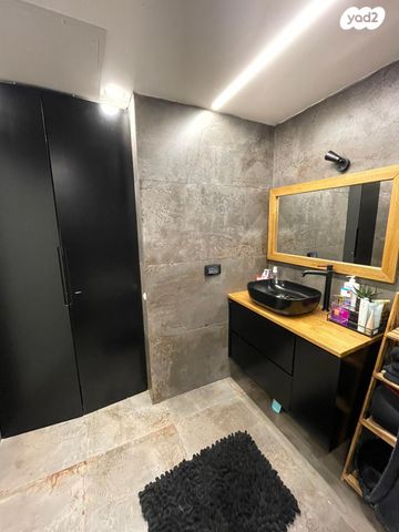 דירת גן, קרית ים