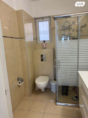 דירה, שדרות משה דיין, פסגת זאב, ירושלים