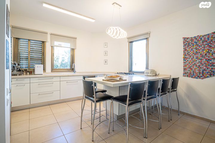 דו משפחתי, כוכבן, מתחם 19 - 20 (מתחם הפרחים), הוד השרון