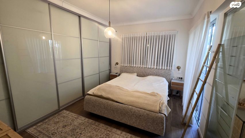 דו משפחתי, מנשה בן ישראל, רמת אהרון, רחובות